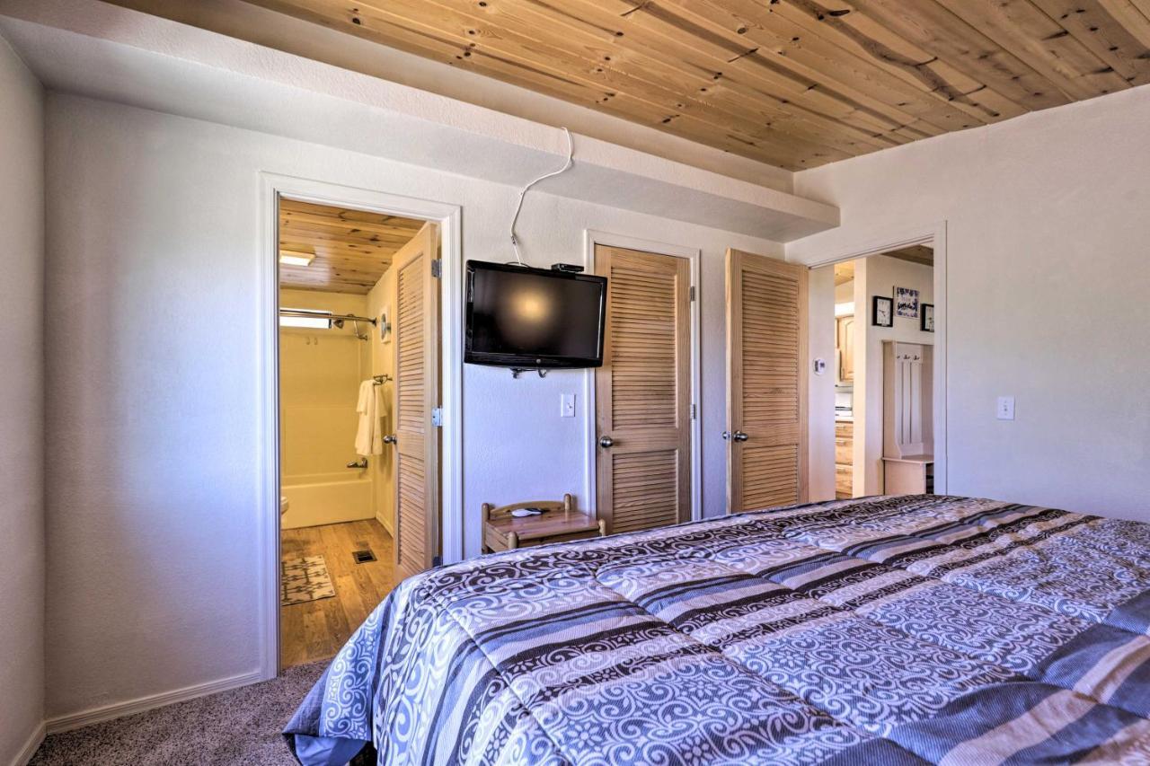 Rustic Bullhead City Retreat With Porch And Views Exterior foto